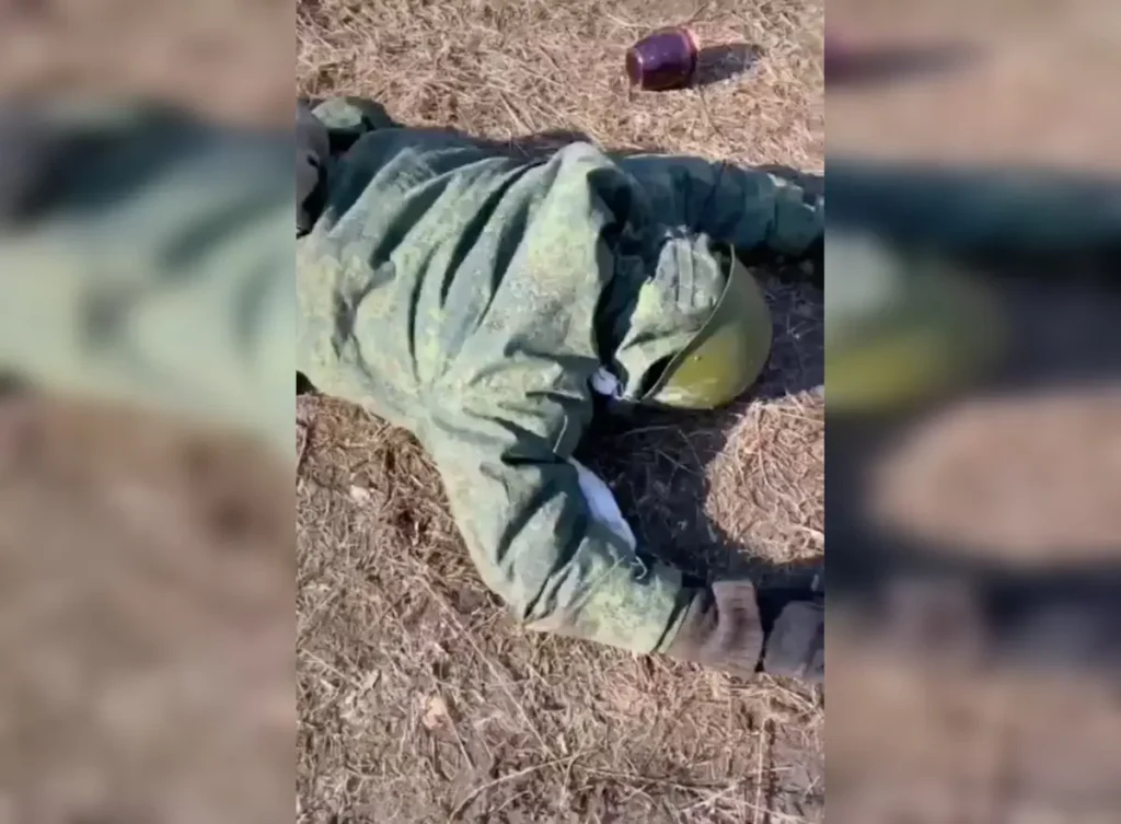 Скриншот видео с российским военнопленным, на котором Яна Еренчук предположительно опознала своего сына Владислава. Источник: портал censor.net.