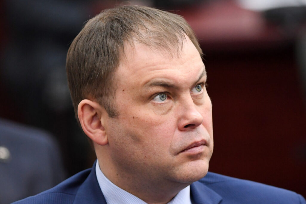Илья Середюк во время пресс-конференции губернатора Кемеровской области Сергея Цивилева, Кемерово, 2019 год.