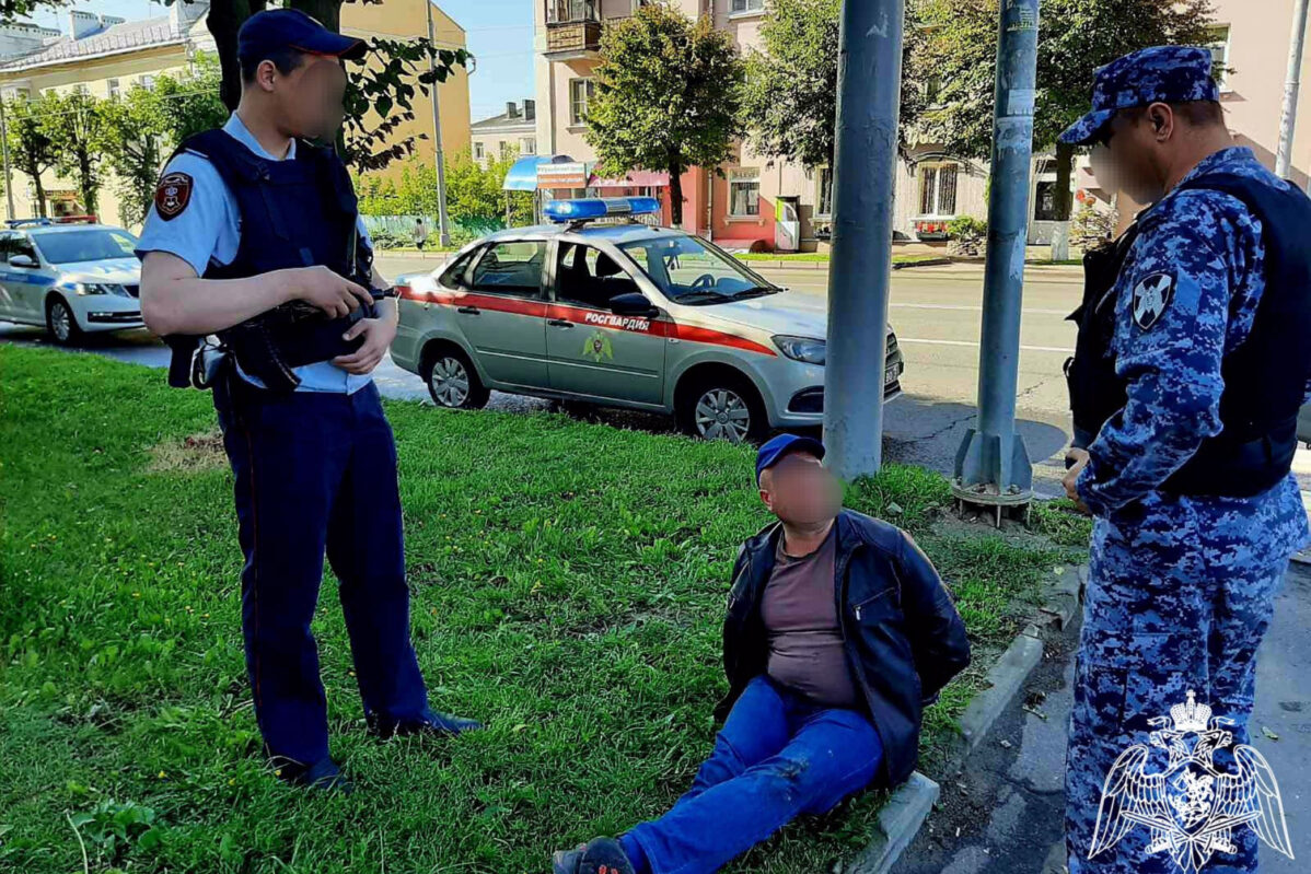 Задержанный житель Владимира после того как зарезал мужчину в «Снэк-баре»
