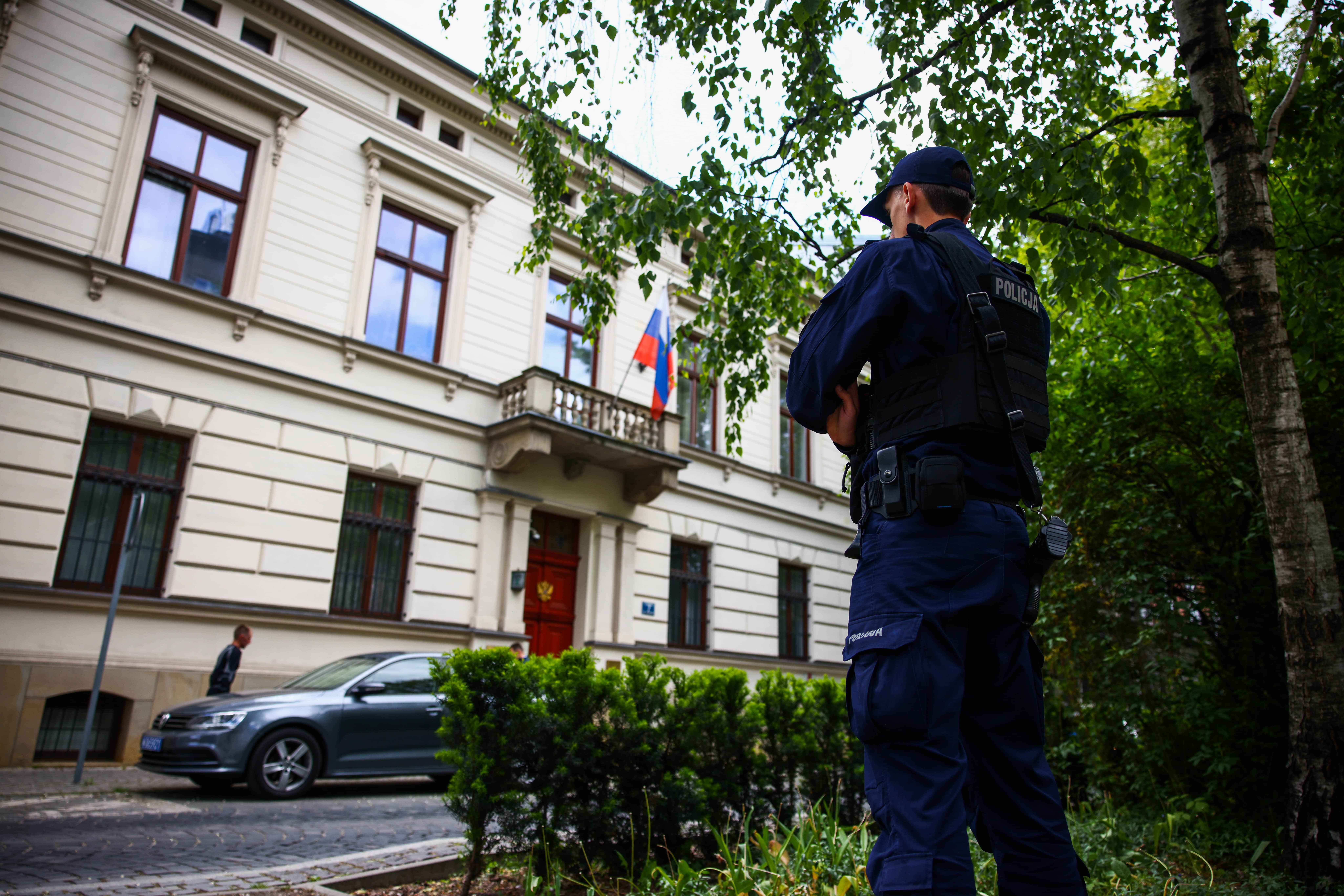 Польша закрывает российское консульство в Кракове