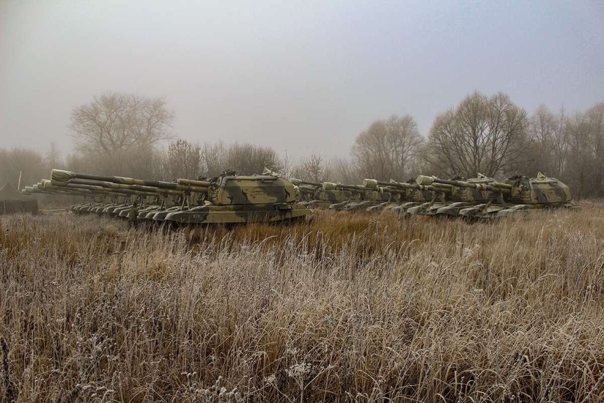 САУ 856-го полка, дислоцировавшегося в воинскую часть 23857 в городе Почеп Брянской области