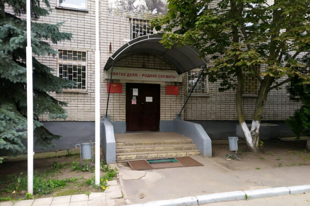 Военный комиссариат — за заключённый контракт с Минобороны посреднику выплачивают вознаграждение
