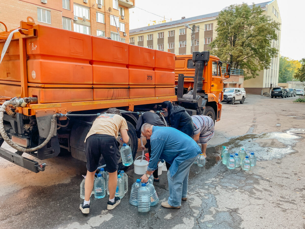 Очереди за&nbsp;водой в&nbsp;Донецке появились в&nbsp;2025&nbsp;году, когда обострились проблемы с&nbsp;водоснабжением