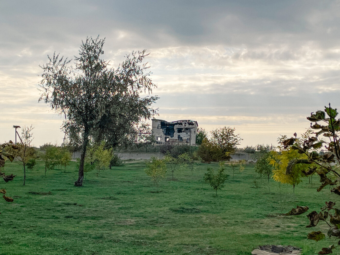 Районная больница в Каланчаке — одно из немногих учреждений, которое работает в оккупации. Школы и предприятия — закрываются