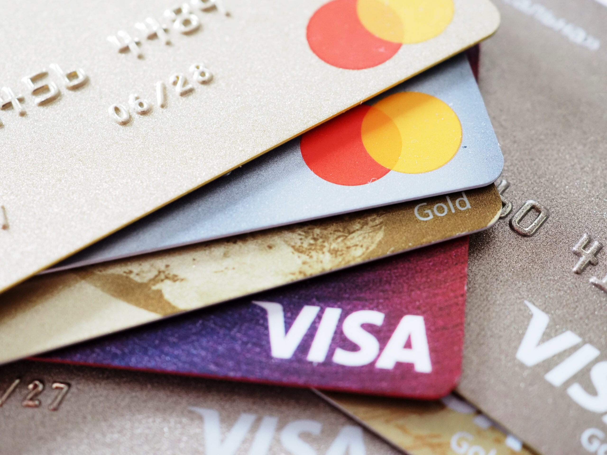 Минимум 60 россиян в 2025 году судили по новой уголовной статье о дропперстве