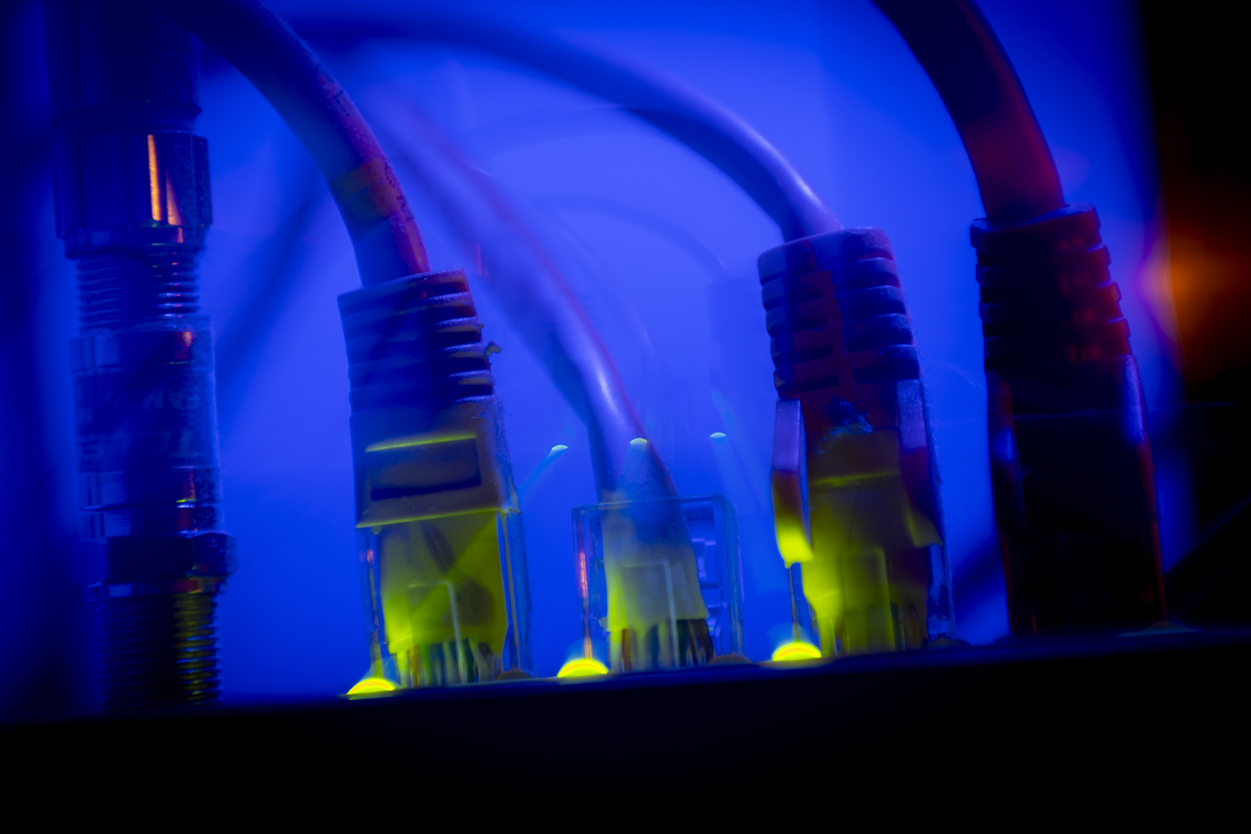 Региональные провайдеры предупредили о риске кратного роста стоимости домашнего интернета из-за новых инициатив Минцифры