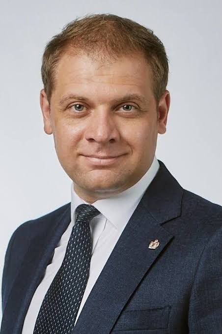 Денис Арапов