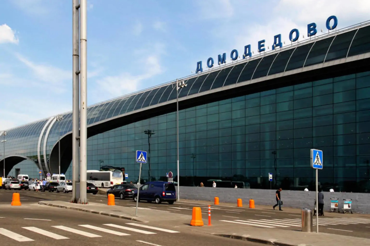 В аэропортах Москвы предупредили о новых задержках рейсов из-за делегаций, прилетающих на саммит «Россия — Африка»